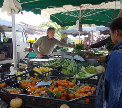 Le marché du port