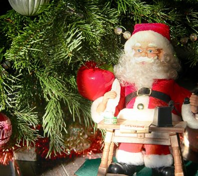Weihnachts parade und Ankunft das Weihnachtsmanns